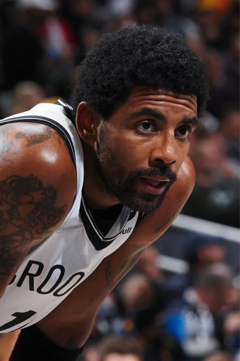 上观：国足三连败是大概率事件，打好后两场才是务实目标.