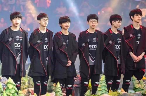 以让什琴斯 以让什琴斯