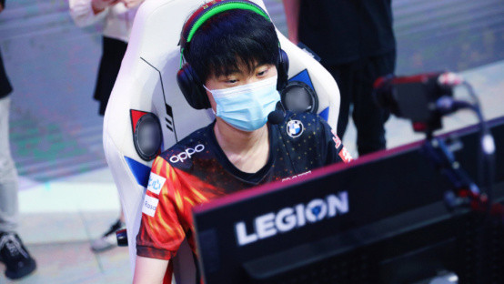 要我扩写成 要我扩写成