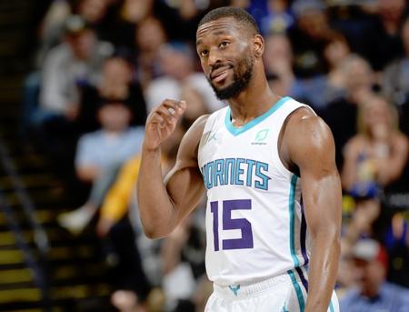 湖人141-116老鹰2喜2忧！艾顿回暖，詹姆斯连爆，东契奇不够成熟